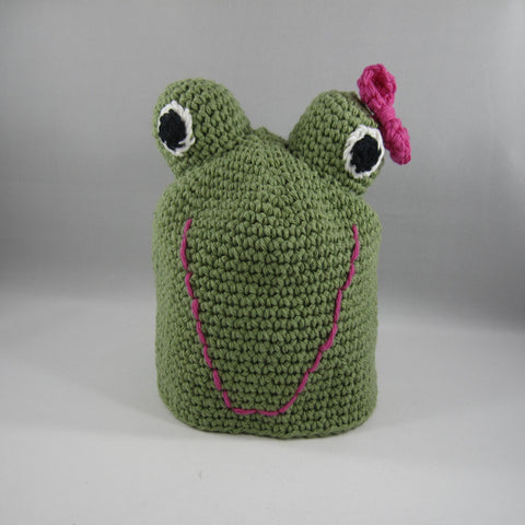 Crochet Hat, Green Frog.  Cotton Yarn. Newborn Medium up to 18 moths. Amigurumi pattern.  Machine wash gentle cold.  Do not put in dryer.